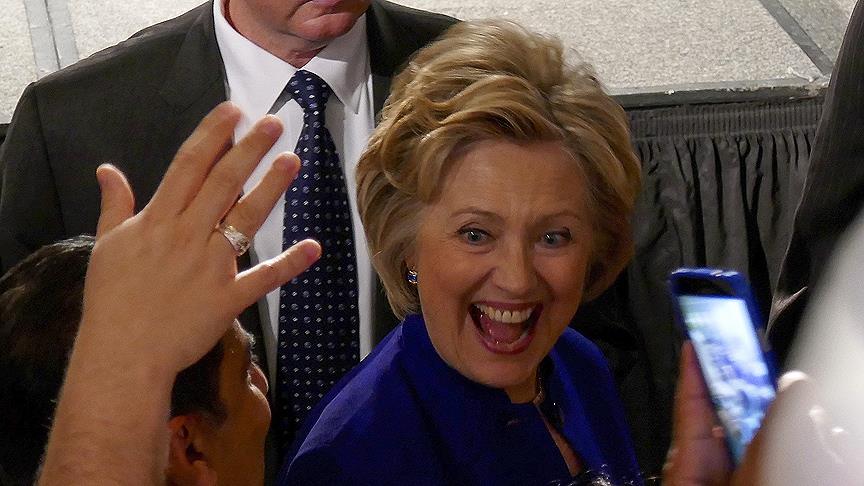 Hillary Clinton ikinci kez anneanne oldu!