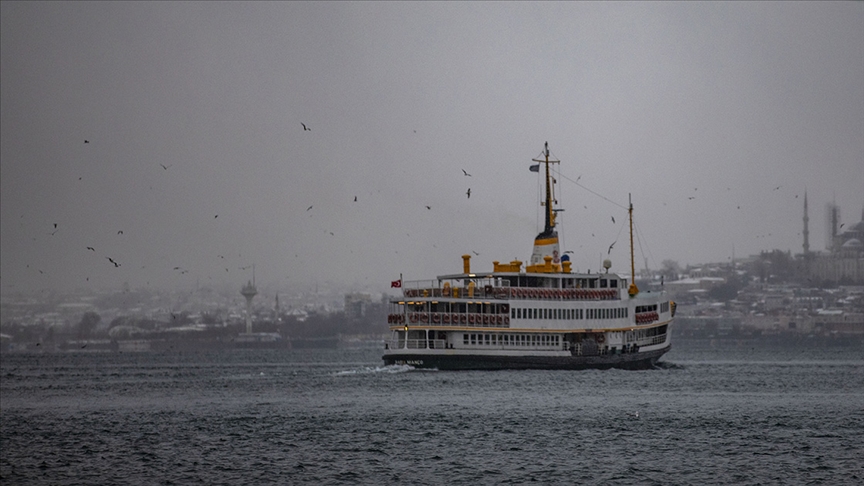 İstanbul da vapur seferlerine hava engeli!