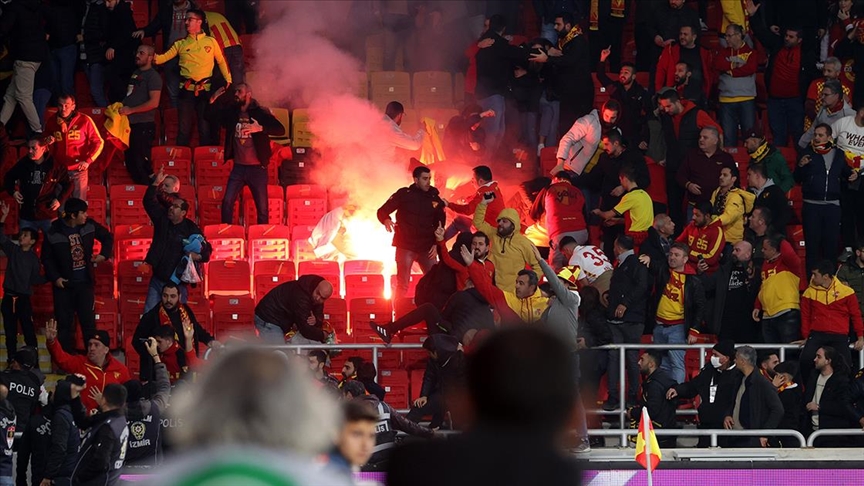 Göztepe ve Altay, PFDK ye sevk edildi