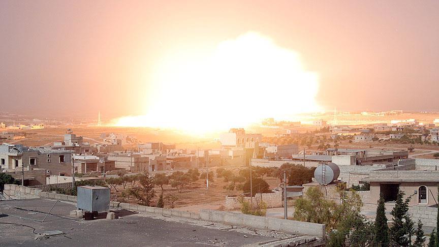 Rus uçakları Halep i fosfor bombasıyla vurdu