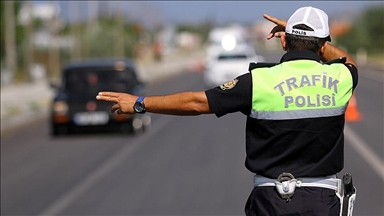 İstanbul da trafik denetimi yapıldı: Toplamda 271 bin 27 TL ceza kesildi