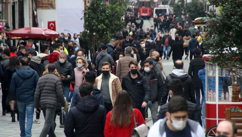 Vatandaş yine Taksim Meydanı na akın etti