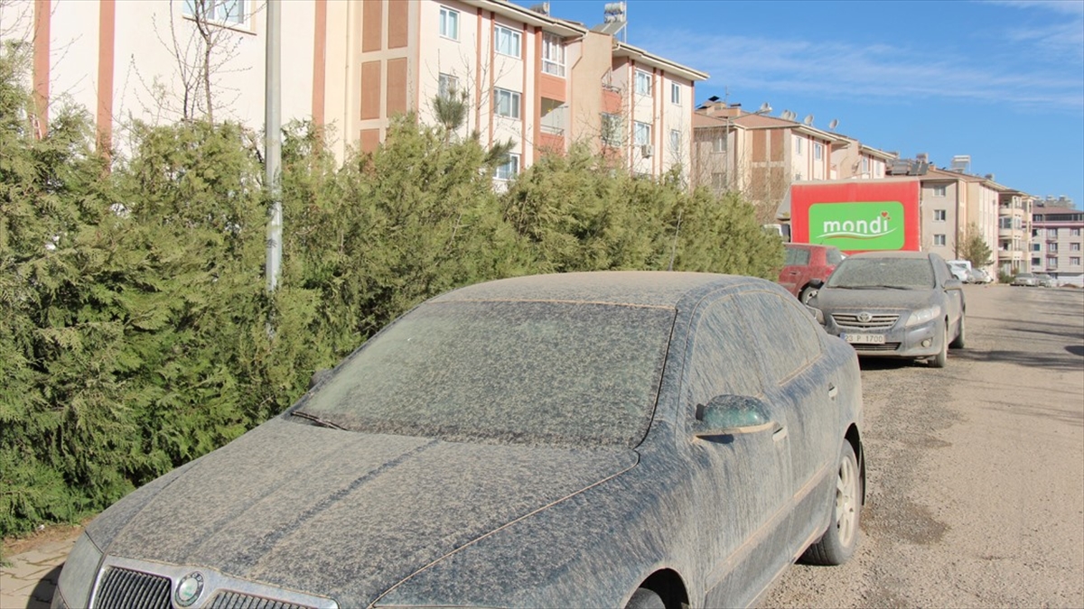 Meteoroloji  çöl tozuna karşı uyardı