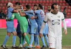 TS, grup maçlarını lider olarak tamamladı!