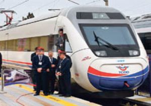200 liraya Bir Ay Sınırsız Tren Yolculuğu