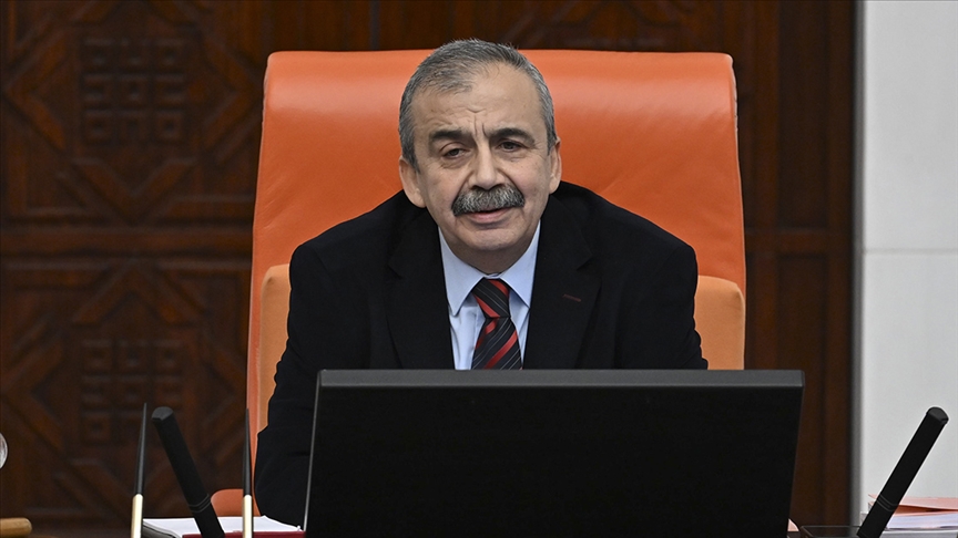 Milletvekili sayısı 592 ye düştü