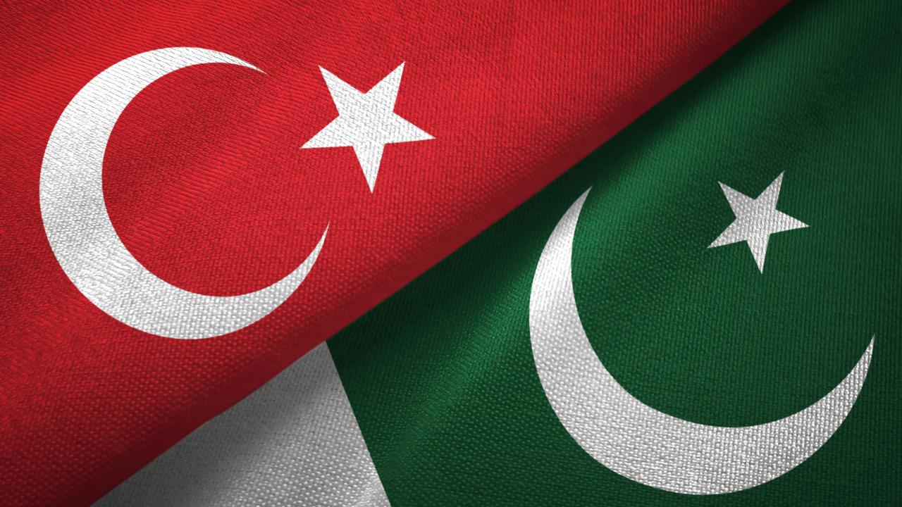 Pakistan, Türkiye yle 1.5 milyar dolarlık helikopter anlaşmasını iptal etti