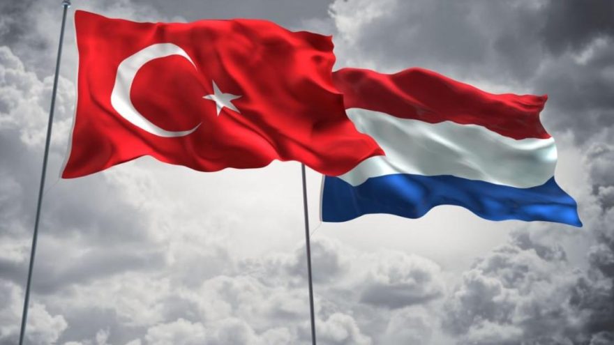 Hollanda Dışişleri nden Türkiye uyarısı