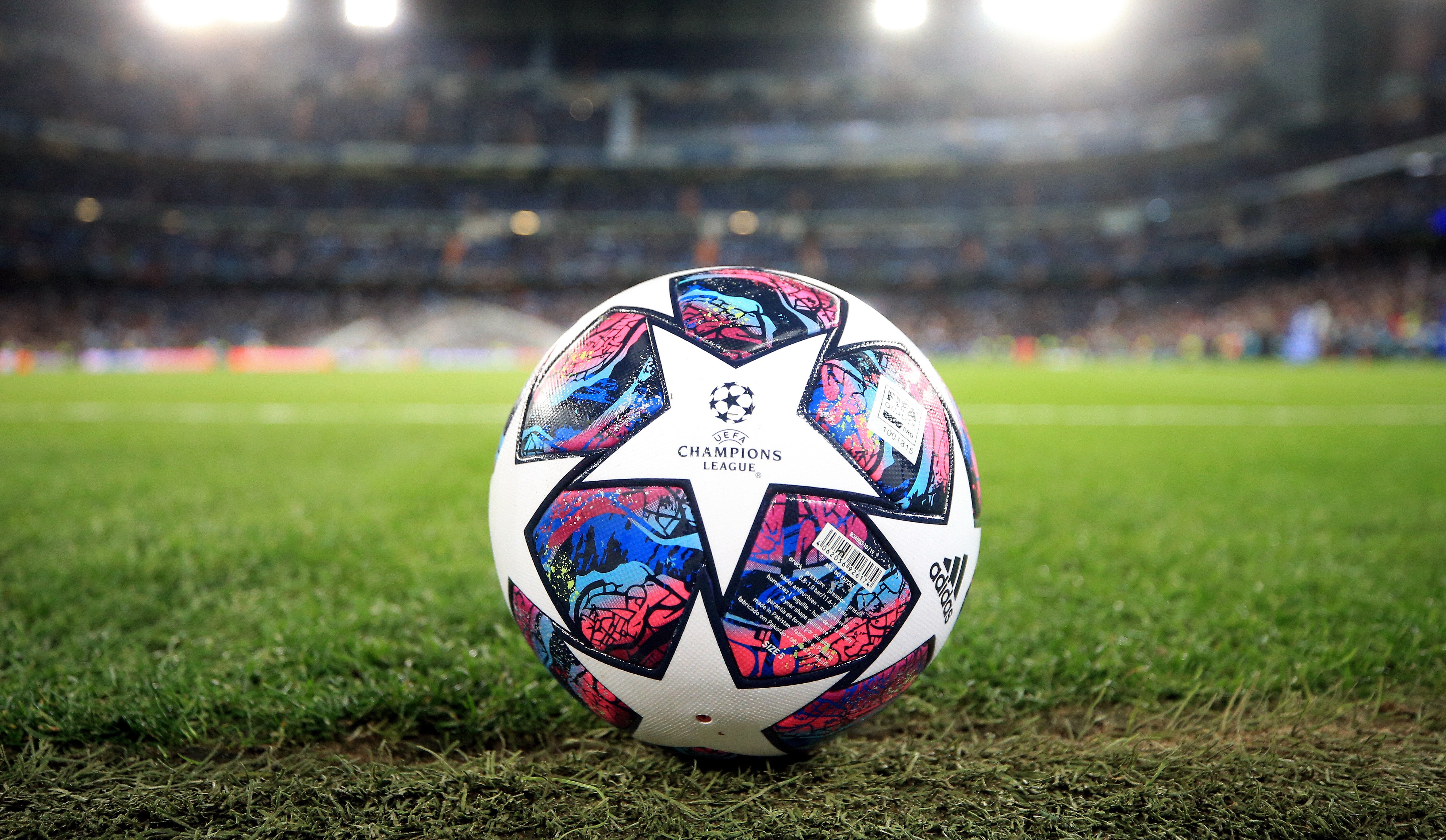 UEFA Şampiyonlar Ligi nde çeyrek final heyecanı başlıyor! İşte haftanın programı...