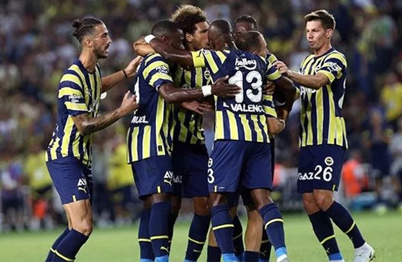 Fenerbahçe nin UEFA kadrosu belli oldu!