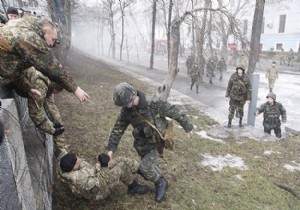 Ukrayna da 70 ayrılıkçı ve 12 asker hayatını kaybetti!