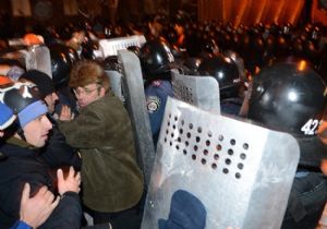 Ukrayna’da Kanlı Gece: 