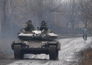 Ukrayna da binlerce kişi tren vagonlarında kalıyor!