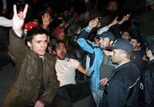 Polis  Karıştıran  O Mailin Peşinde