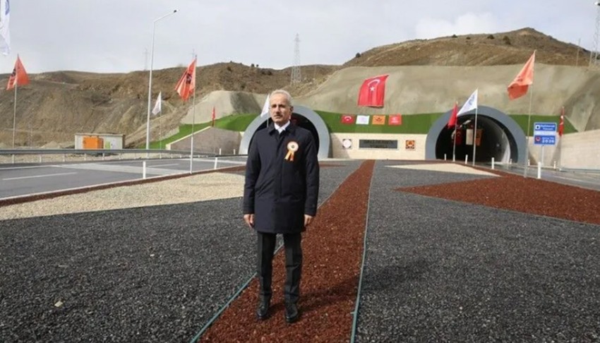 Bakan Uraloğlu açıkladı: O yol 5 dakikaya indi