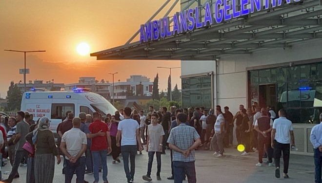 Mersin de haneye silahlı baskın: 2 ölü, 2 yaralı