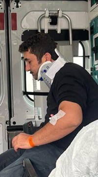 Oyuncu Uğur Akay eşiyle trafik kazası geçirdi