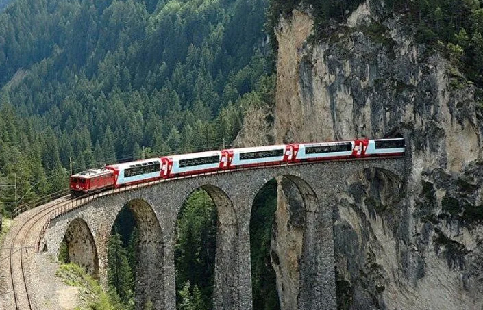 Dünyanın en uzun yolcu treni, ilk seferini yaptı!
