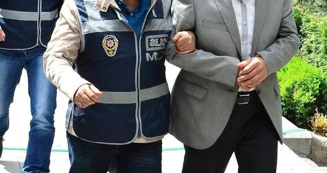 İzmir de FETÖ operasyonu