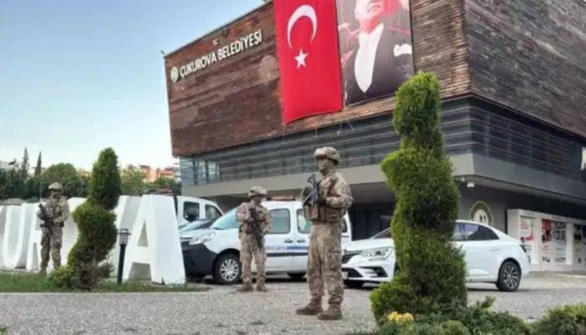 Çukurova Belediyesine operasyon