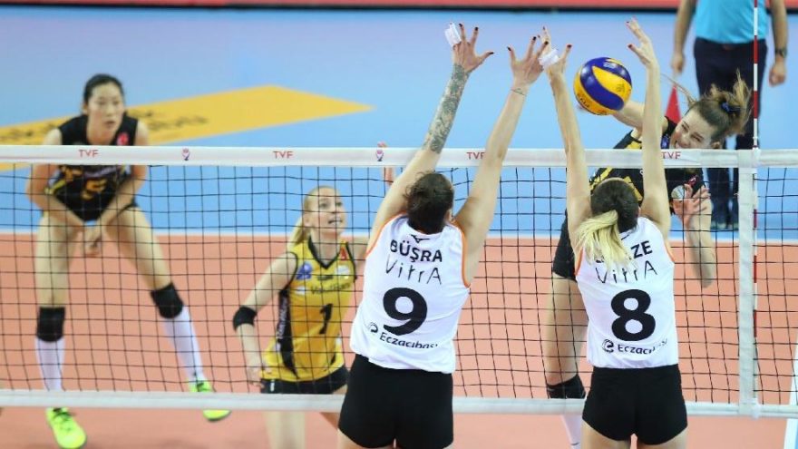 VakıfBank finalde seriyi eşitledi!