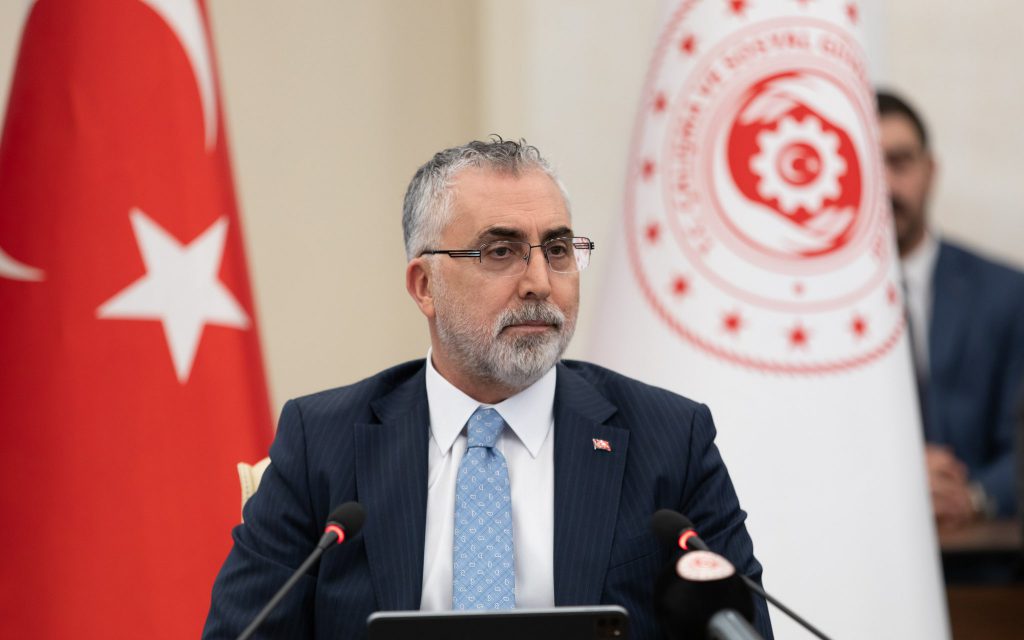 Bakan Işıkhan: Asgari prim ödeme gün sayısını 450 güne indiriyoruz