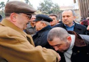 SUÇLAMA: DARBE...