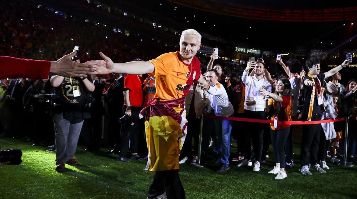 Galatasaray da şampiyonluk Victor Nelsson a iyi geldi