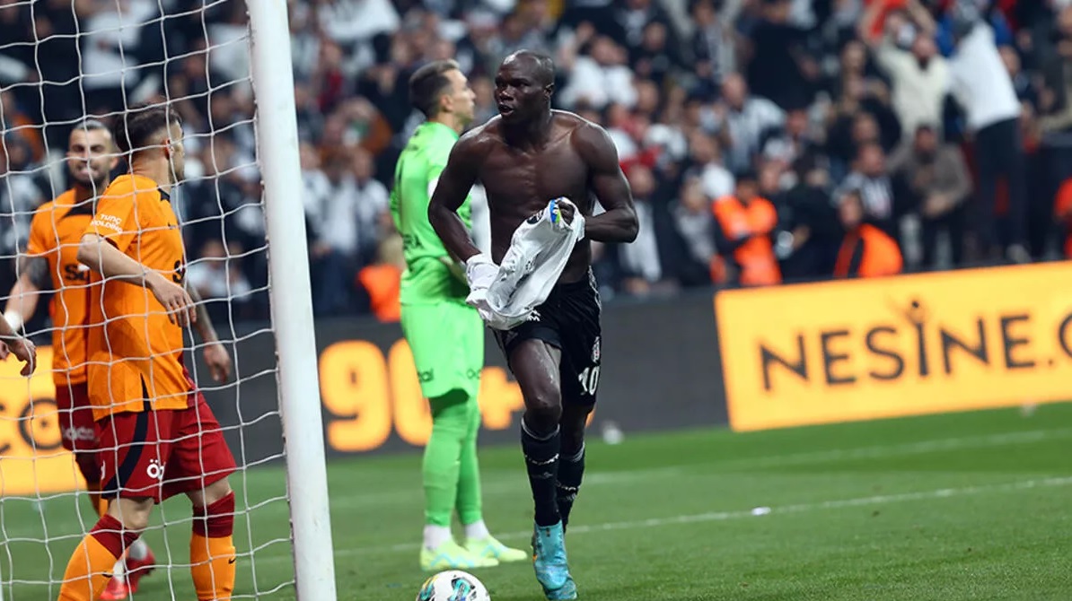 Aboubakar Beşiktaş ı taşıyor! Resmen Weghorst u geride bıraktı