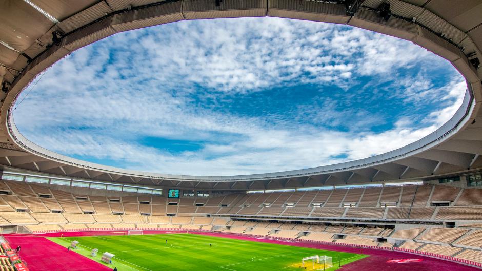 EURO 2020 ye ev sahipliği yapacak olan stada 16 bin seyirci izni