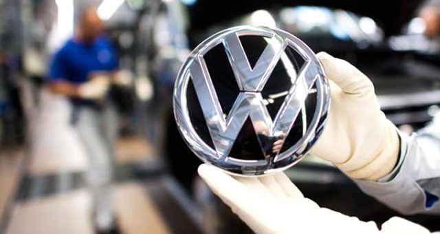 Volkswagen den erteleme kararı