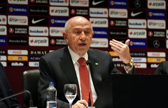 Nihat Özdemir den Play-off açıklaması