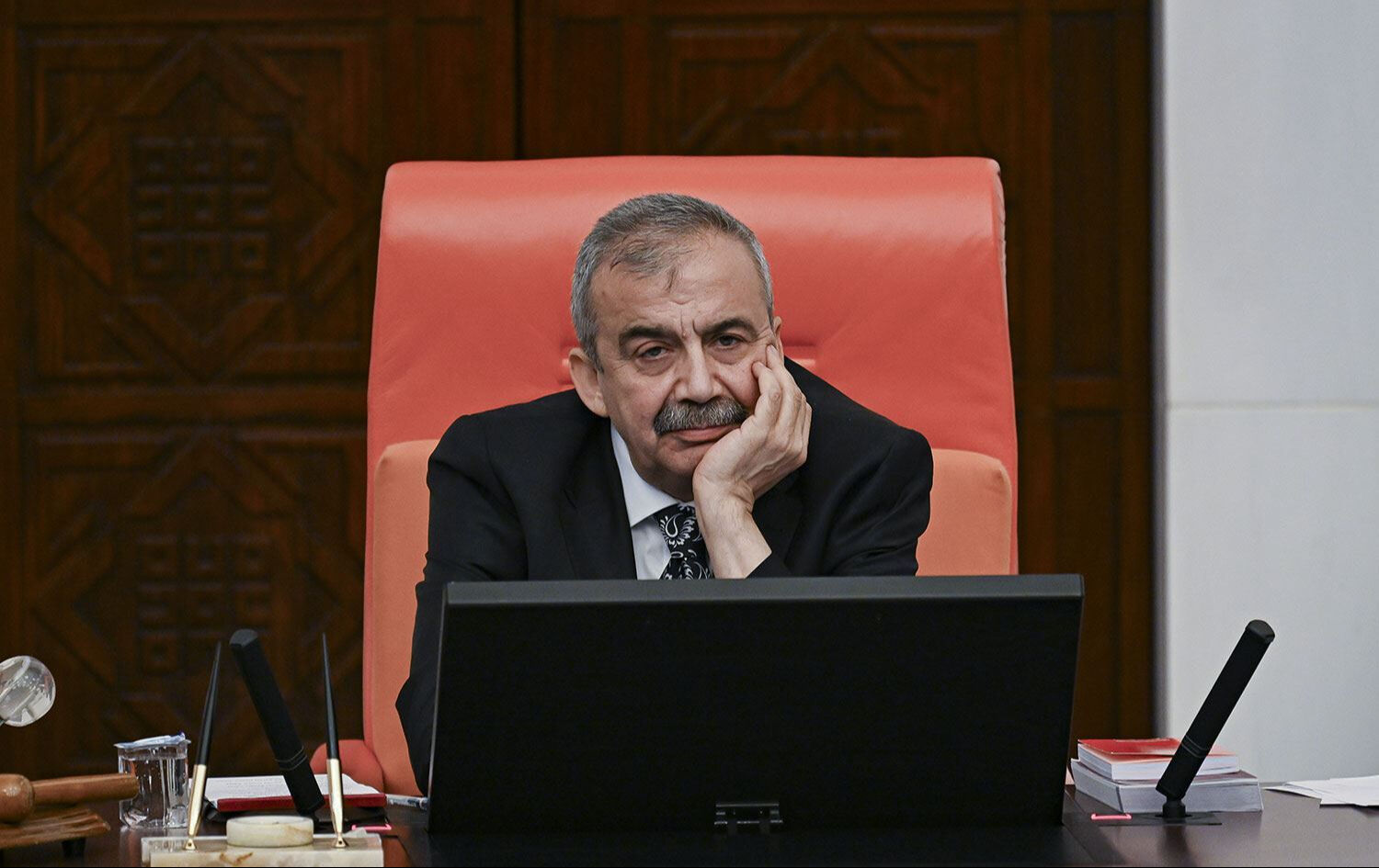 Sırrı Süreyya Önder in son durumu!