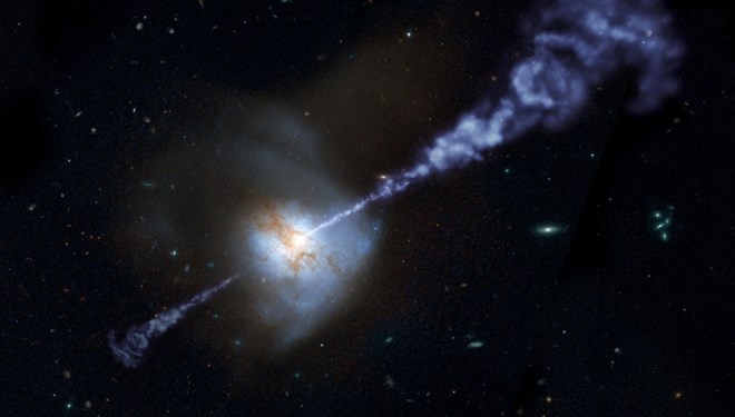 Hareket eden süper kütleli kara delik keşfedildi