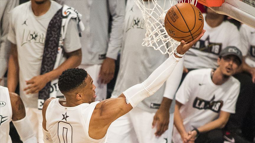 Westbrook tarihe geçti