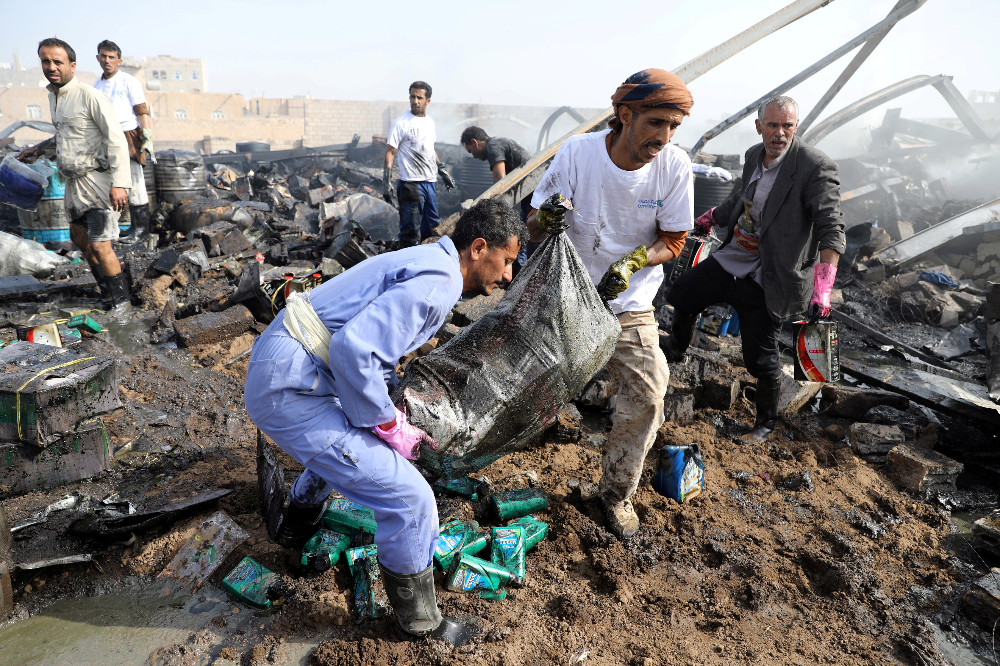 Yemen de çatışmalar şiddetleniyor: 2 günde 96 kişi öldü