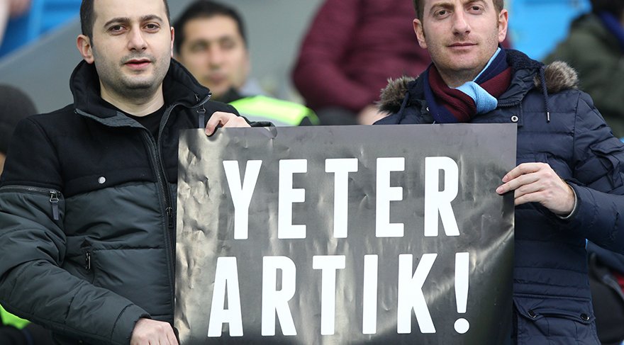 Trabzonspor taraftarlarından TFF’ye tepki!