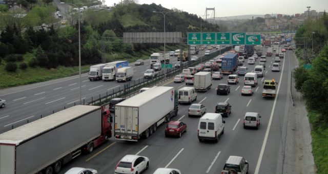 Otoyol ücretlerine yoğunluk düzenlemesi