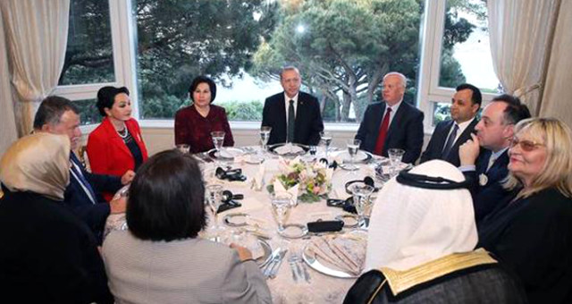 Erdoğan, yargı mensuplarıyla yemekte buluştu