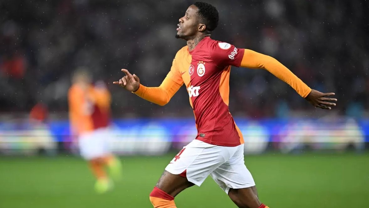 Wilfried Zaha rekora koşuyor!