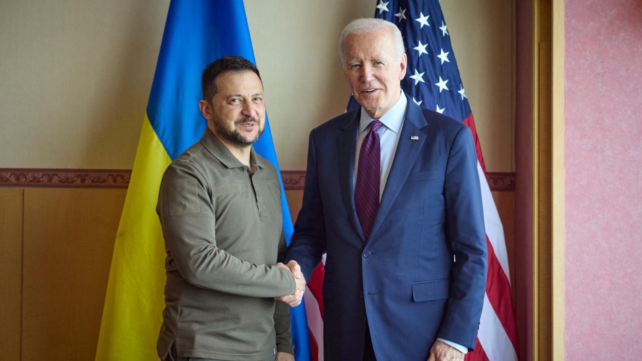 Zelenskiy ile Biden bir araya geldi