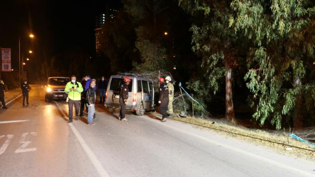 İzmir de zincirleme kaza: 2 ölü