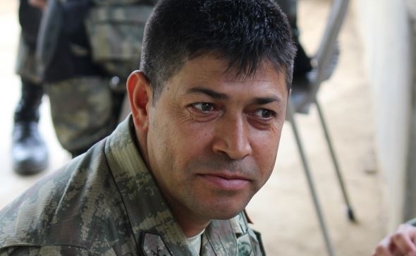 Kahraman Halisdemir için oynayacaklar