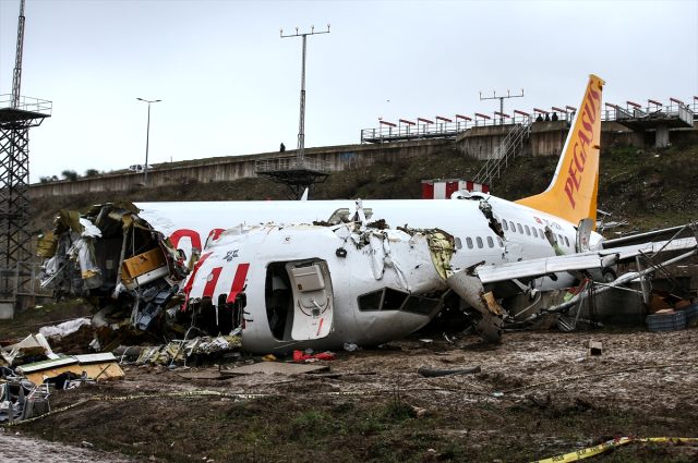 Pegasus, uçak, İstanbul, kaza,