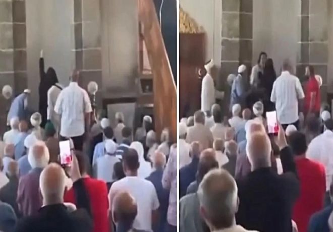Camiye giren kadın cuma namazını karıştırdı